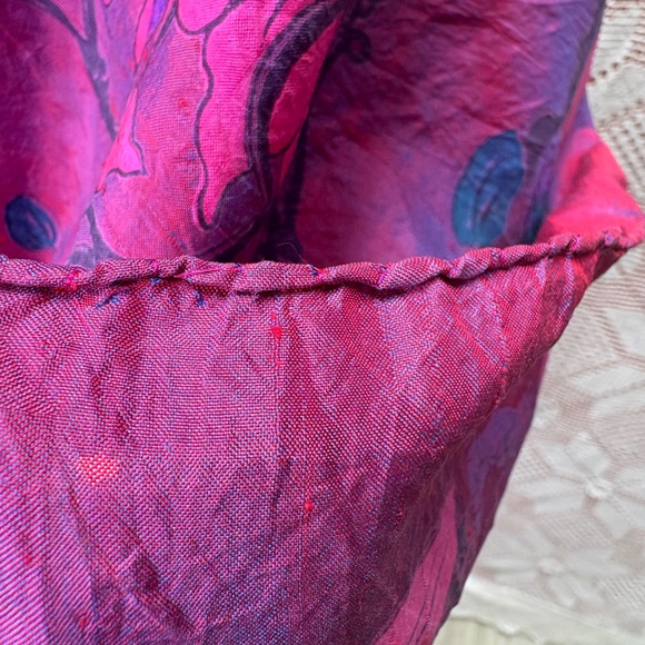 100% Thai Silk Floral Scarf Pink & Purple - Picture 5 of 9